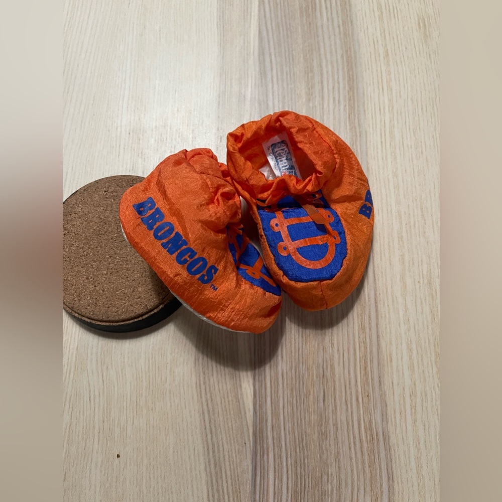 Vintage Feet Treats Denver‎ Broncos Football Infant Booties